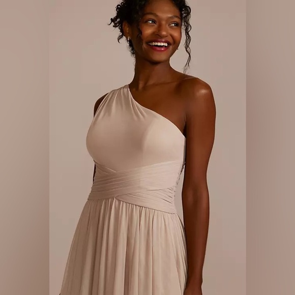 David’s Bridal One-Shoulder Mesh Bridesmaid Dress with Full Skirt - Picture 3 of 4